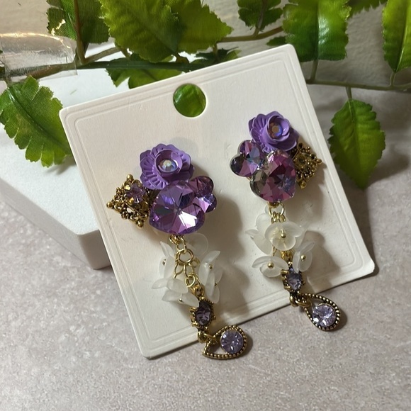 Flower Crystal Purple Dangle Earrings - Picture 13 of 13